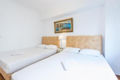 Victoria Queens Suites Apartments - image 18