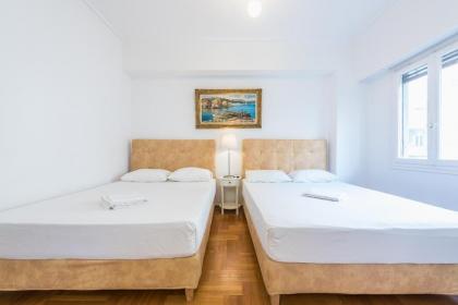 Victoria Queens Suites Apartments - image 8