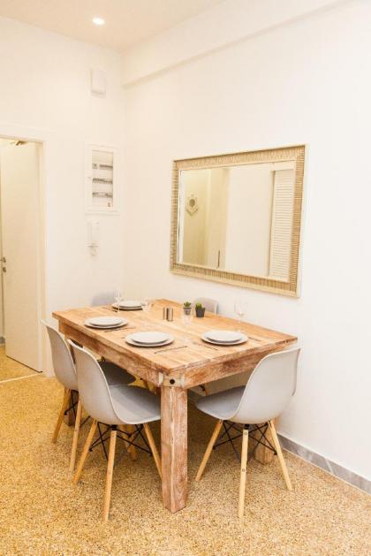 Amazing Modern Apt in Athens DT! Athens 