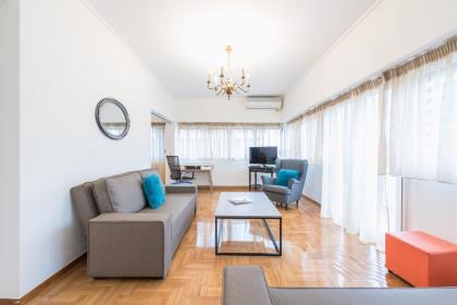 Spacious Holiday Family Home by Cloudkeys - image 1