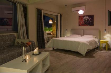 Athens Suites - Suite 201 by the Acropolis - image 2