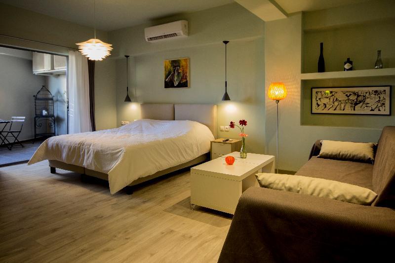 Athens Suites - Suite 202 by the Acropolis - image 2