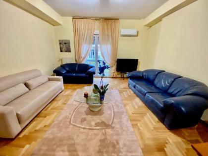 Chic Elegant Fully Renovated Apt Kolonaki!