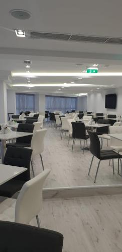 Boss Boutique Athens - main image
