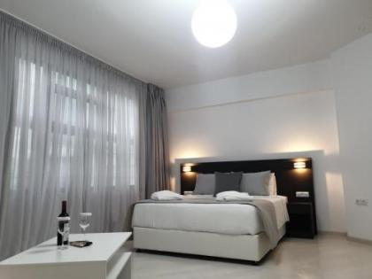 Boss Boutique Athens - image 10