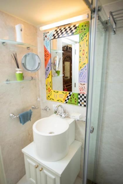 Luxurious apartment near Syntagma Square - image 3