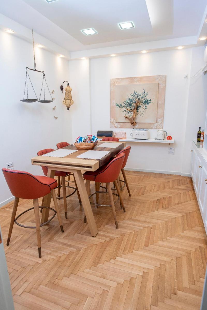 Luxurious apartment near Syntagma Square - image 4
