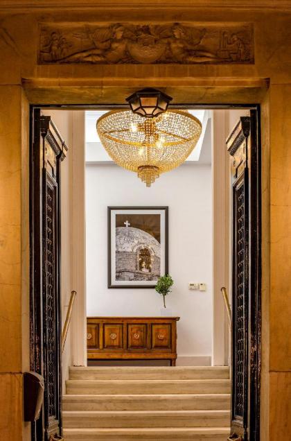 Art Pantheon - Suites & Apartments - image 15