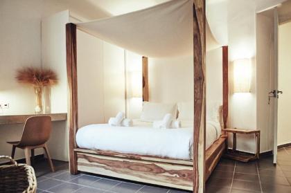 Art Pantheon - Suites & Apartments - image 17