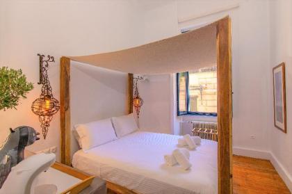 Art Pantheon - Suites & Apartments - image 9