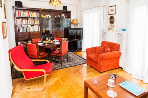 Vintage Apartment in Downtown Athens! - main image