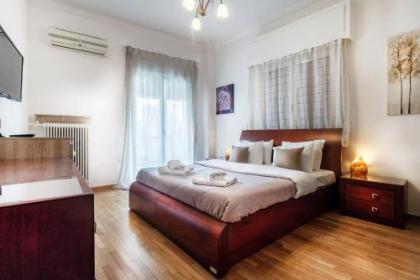 Gazi apartment with Acropolis views - image 1
