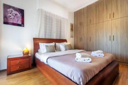 Gazi apartment with Acropolis views - image 2