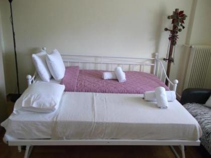 Gazi apartment with Acropolis views - image 6