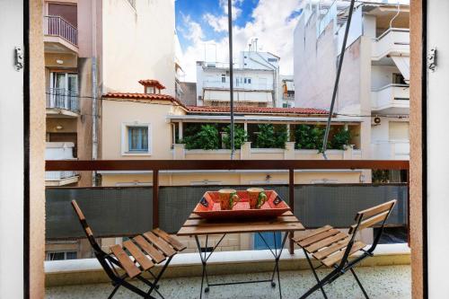 Spacious 3 Bedroom apt near Acropolis museum - image 6
