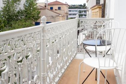Azelia Suites - Acropolis View - image 6