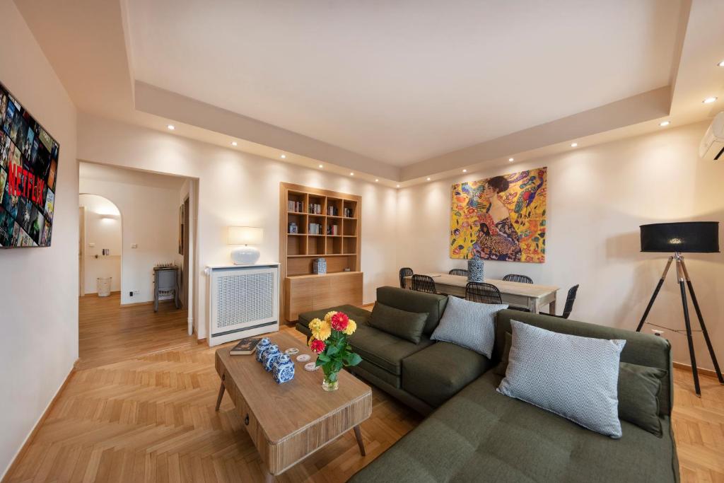Kolonaki 2 Bdr apartment - image 2