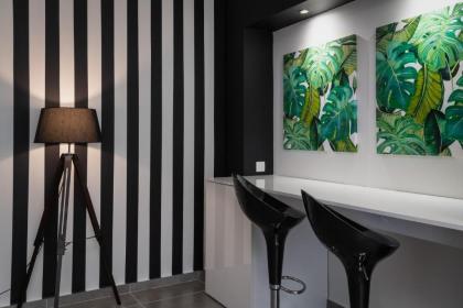 Ermou Athens City Center Apartment - image 11