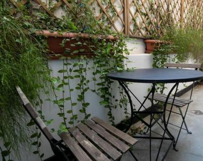 Plaka's quality studio - image 10
