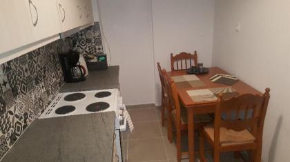 Koukaki Acropolis Apt Great Location - image 17