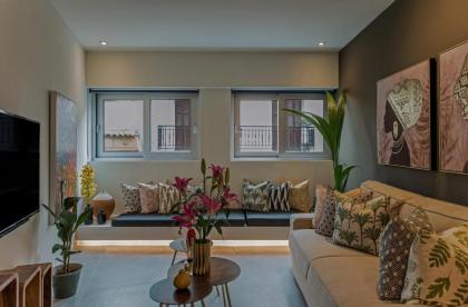 Zanzi by Stylish Stays - image 1