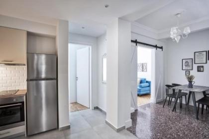 Stylish Apt next to the Archeological Museum - image 12