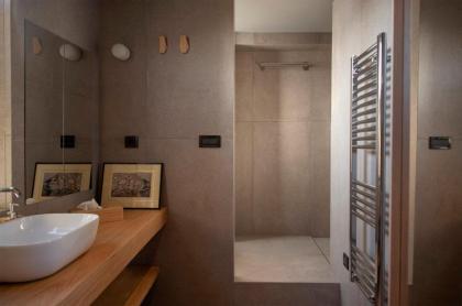 Groovy by Stylish Stays - image 14