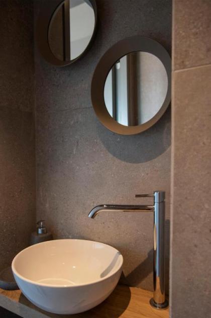 Groovy by Stylish Stays - image 19