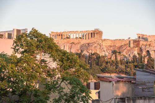 Moon And Stars Athens - image 4