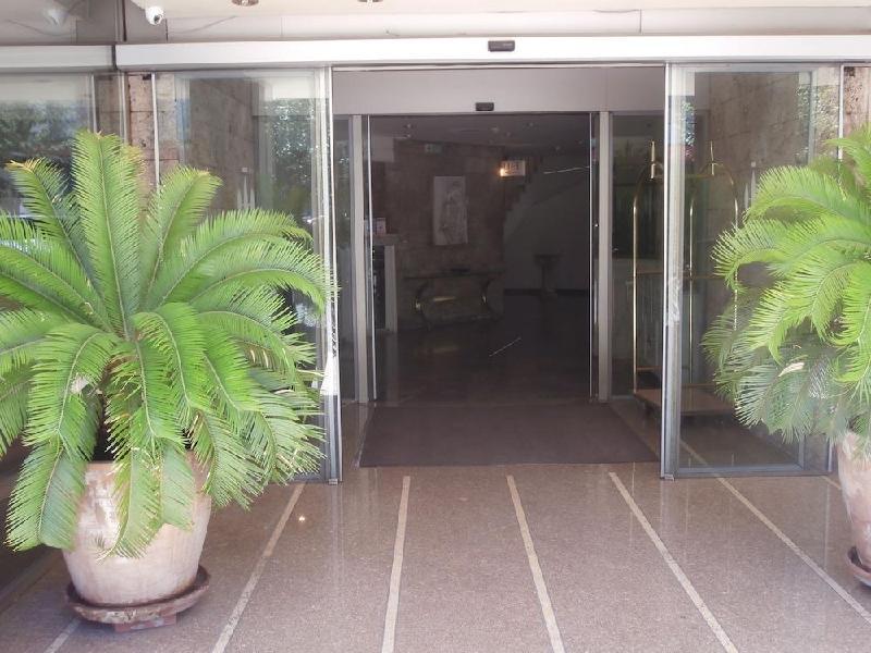 Ilisia Hotel - image 5