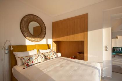 Stunning Acropolis view apartment - image 10