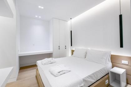 NS PLACE Modern Apartment Acropolis view - image 16