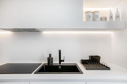 NS PLACE Modern Apartment Acropolis view - image 6
