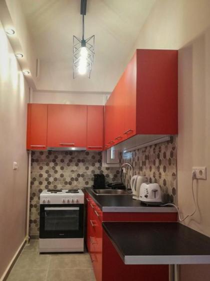 Elegant & Modern Apartment In The Heart Of Athens - image 14