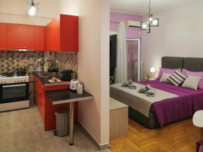 Elegant & Modern Apartment In The Heart Of Athens - image 19