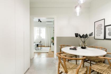 Serene 1 BR Apartment in Koukaki by UPSTREET - image 12