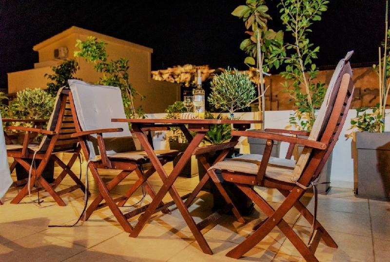 Theasis Athens - main image