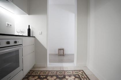 Plues Suites Athens / A - image 18
