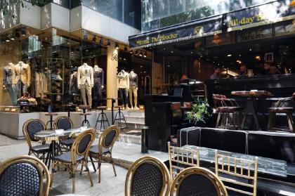 Plues Suites Athens / A - image 19