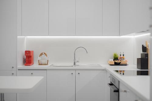 Kolonaki Luxury Residence - image 4