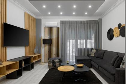 Acropolis Deluxe Apartment 