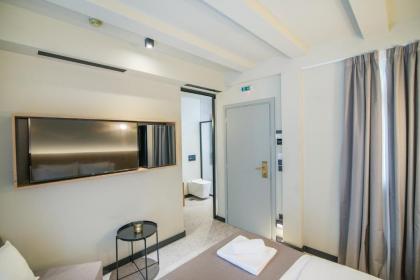 Metis Urbane Living Spaces - image 10