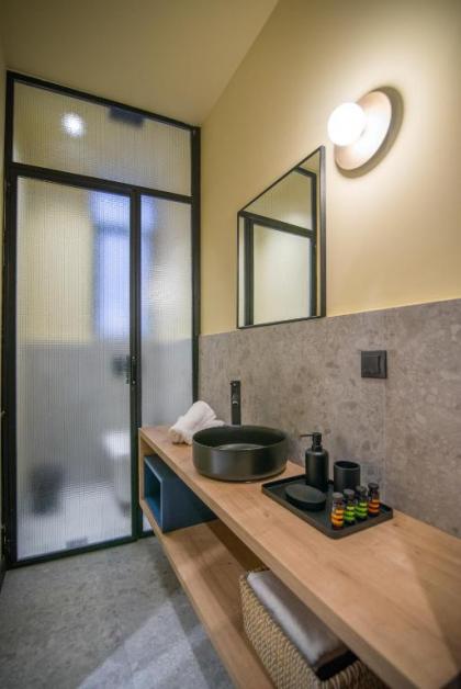 Metis Urbane Living Spaces - image 14