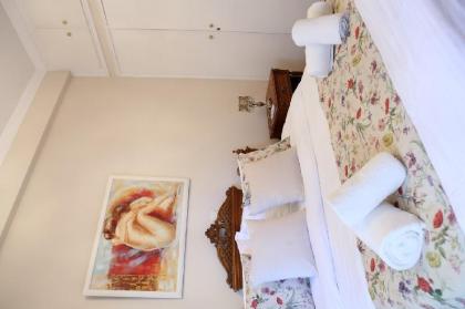 Best House Athens Central Flat Ithakis Str - image 9