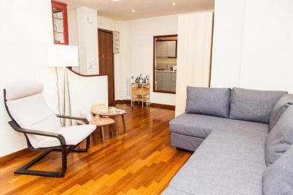 Centrally Located Studio In Athens! - image 13