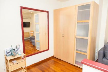 Centrally Located Studio In Athens! - image 8