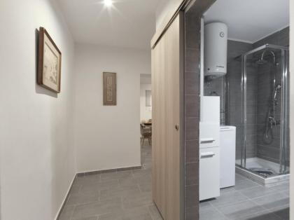 2 bedroom aprtmnt next to Hilton and all hospitals - image 17