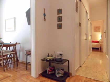 Cozy Plaka Apartment - image 16