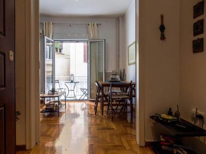 Cozy Plaka Apartment - image 17