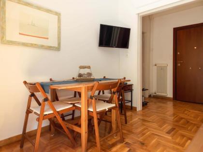 Cozy Plaka Apartment - image 4